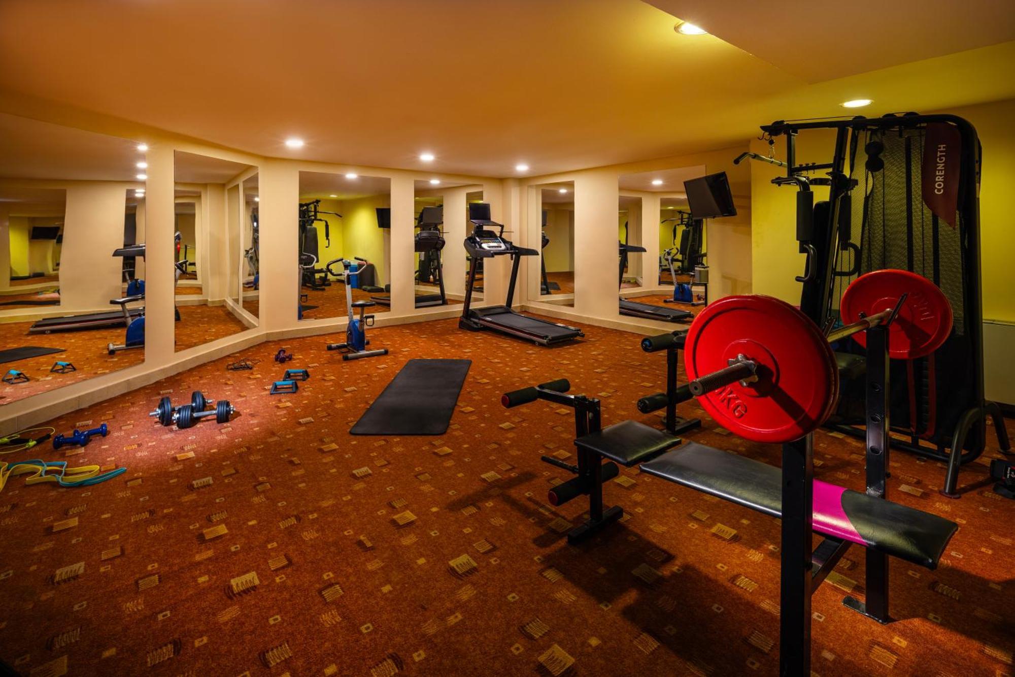 Coliving Bansko, The Social Hotel By Networking Premium บันสโก ภายนอก รูปภาพ
