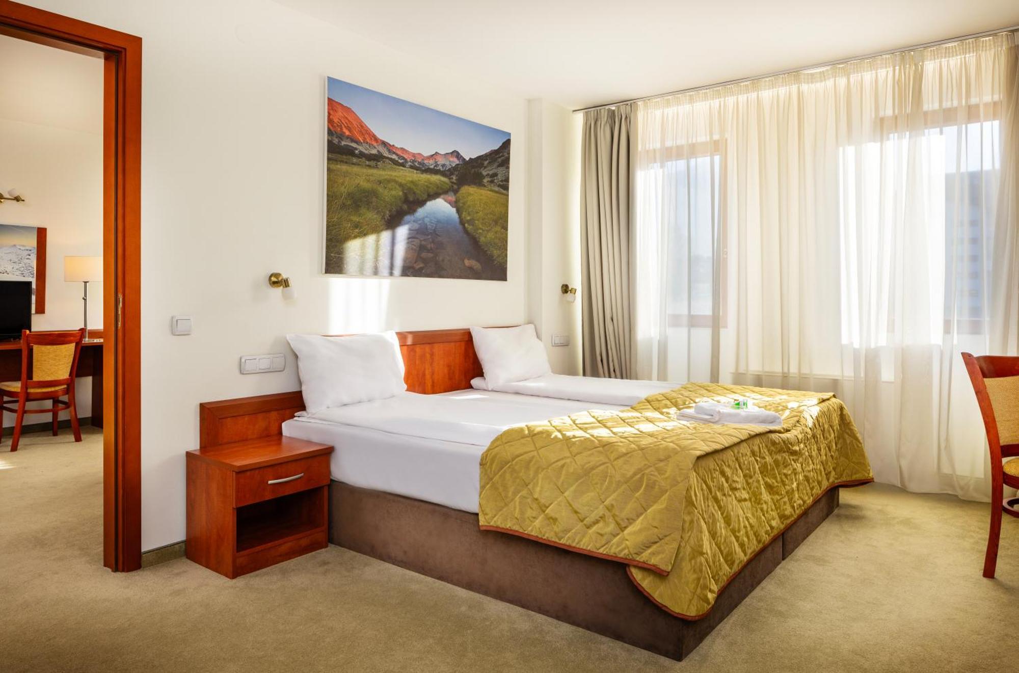 Coliving Bansko, The Social Hotel By Networking Premium บันสโก ภายนอก รูปภาพ